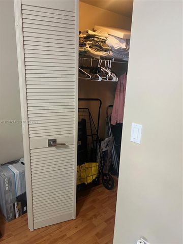 19877 E Country Club Dr 3101, Aventura, FL 33180