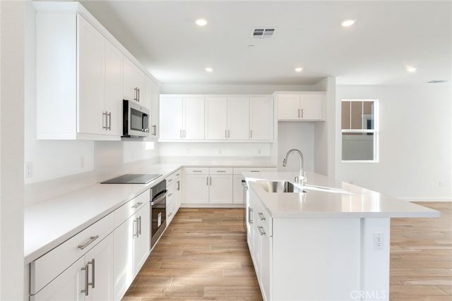 10865 Pala Bells Street, Loma Linda, CA 92354