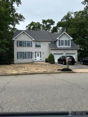 54 Madison Avenue, Old Bridge, NJ 08857