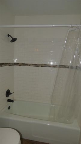 404 SW 71st St, Lawton, OK 73505