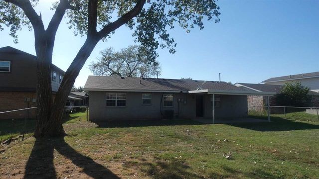 404 SW 71st St, Lawton, OK 73505