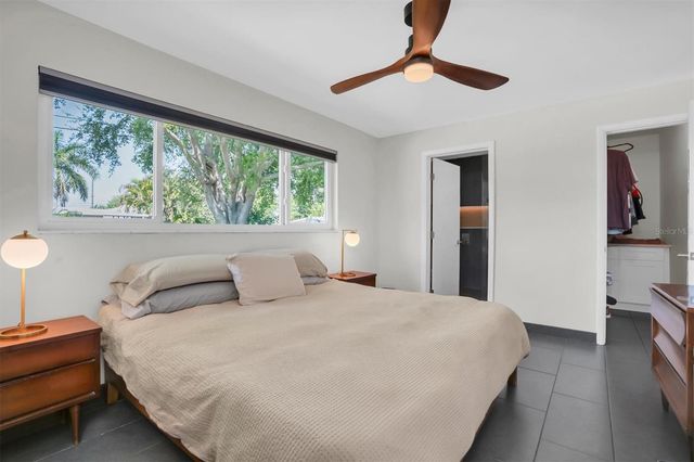 5909 4TH AVENUE N, St Petersburg, FL 33710