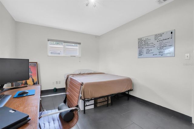 5909 4TH AVENUE N, St Petersburg, FL 33710