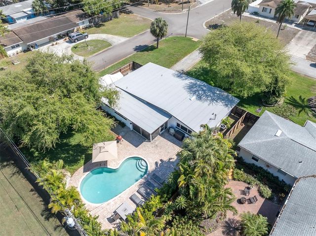 5909 4TH AVENUE N, St Petersburg, FL 33710