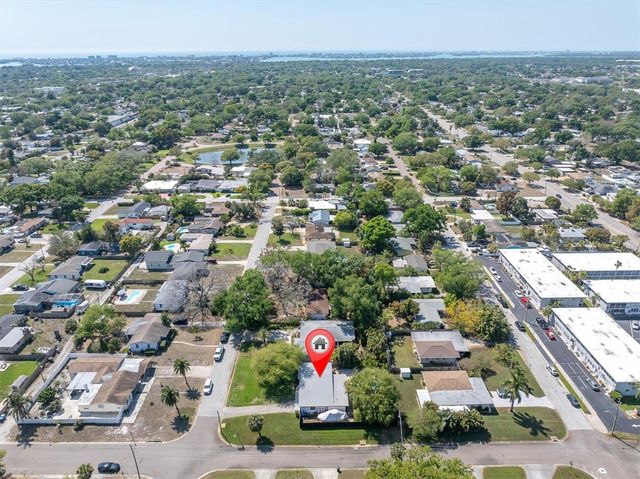 5909 4TH AVENUE N, St Petersburg, FL 33710