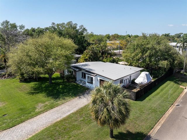 5909 4TH AVENUE N, St Petersburg, FL 33710