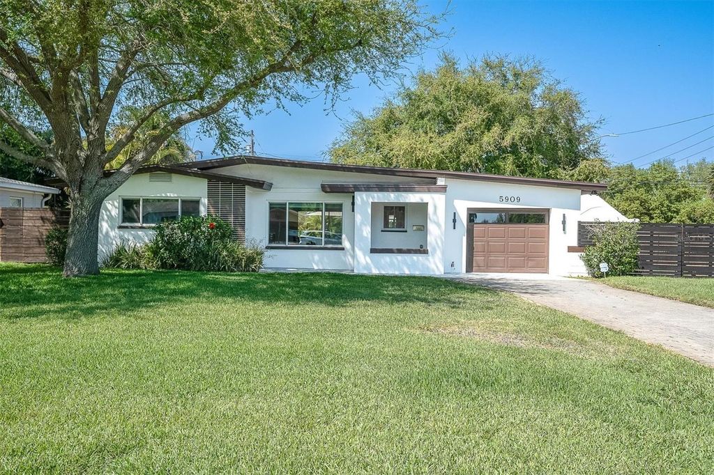 5909 4TH AVENUE N, St Petersburg, FL 33710