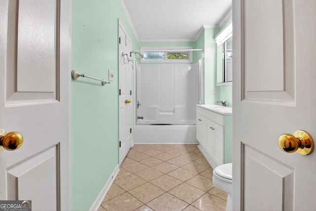 230 Courtyard Drive, Newnan, GA 30265