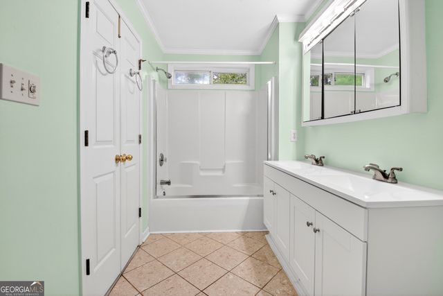 230 Courtyard Drive, Newnan, GA 30265