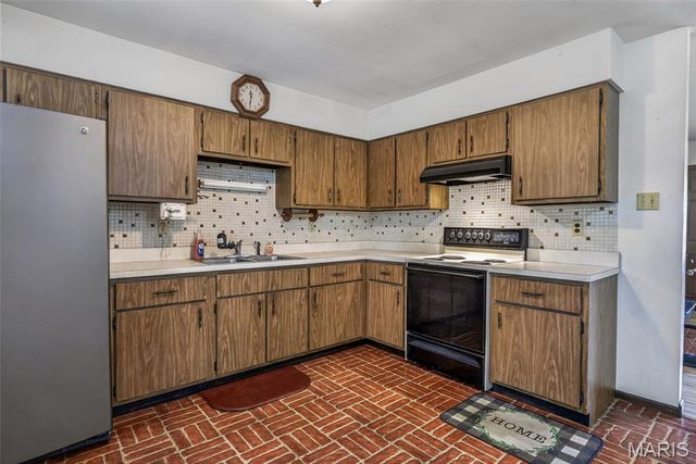 7727 Local Hillsboro Road, Cedar Hill, MO 63016