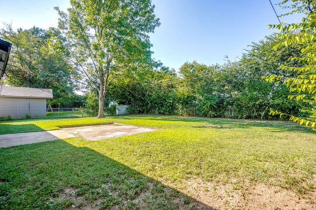 317 NW Suzanne Terrace, Burleson, TX 76028