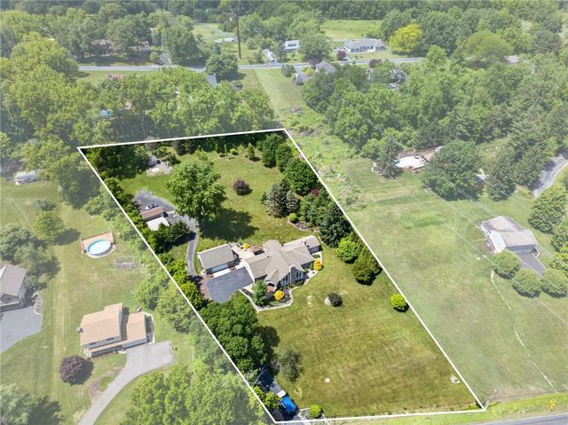4701 Main Road West, Upper Milford Twp, PA 18049