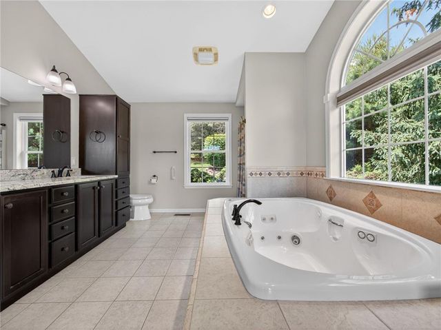 4701 Main Road West, Upper Milford Twp, PA 18049