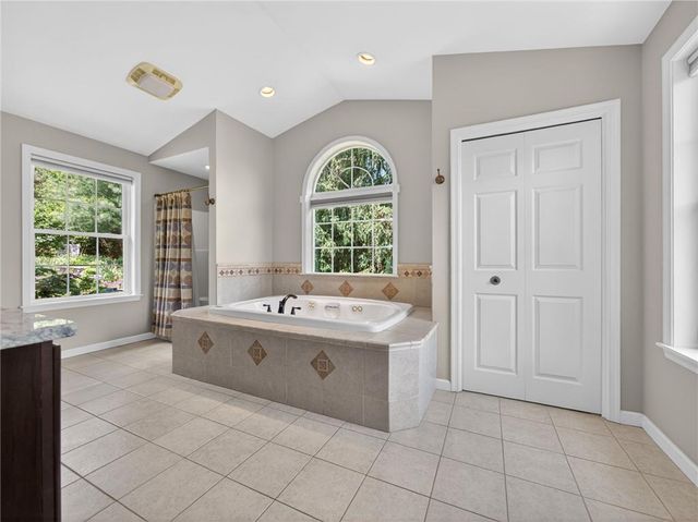 4701 Main Road West, Upper Milford Twp, PA 18049