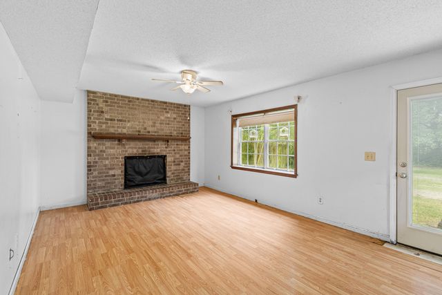161 Aylesbury Road, Goose Creek, SC 29445