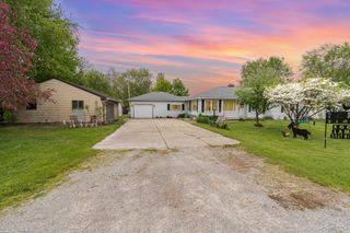 2430 S 4 Mile Road, Kawkawlin, MI 48631