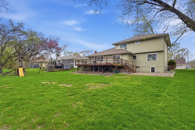 3929 Mary Lynn Drive, Urbandale, IA 50322