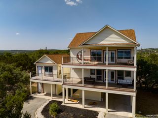 1729 SORREL CREEK DR, Canyon Lake, TX 78133