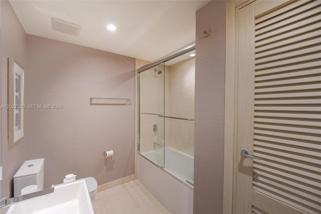 1000 Brickell Plaza 3705, Miami, FL 33131