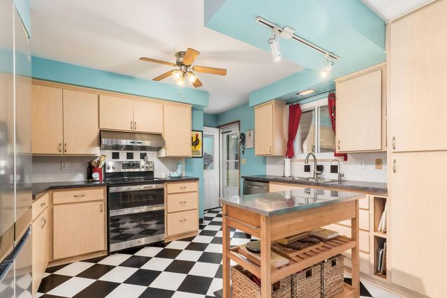 359 Buena Vista Drive, Johnstown, OH 43031