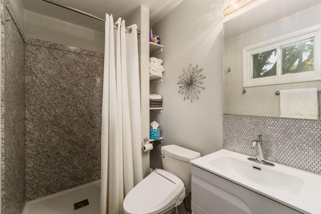 359 Buena Vista Drive, Johnstown, OH 43031