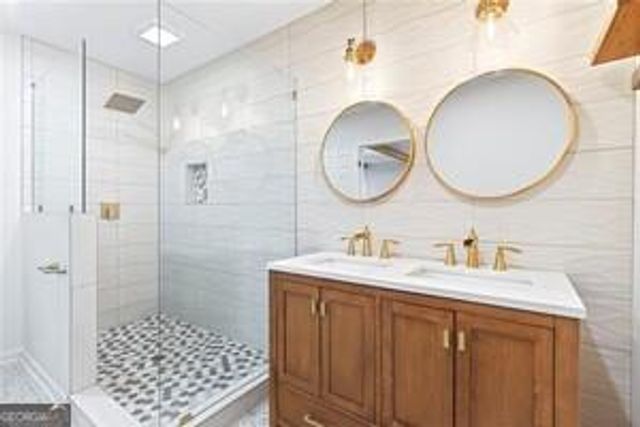 2359 Mark Trail, Decatur, GA 30032