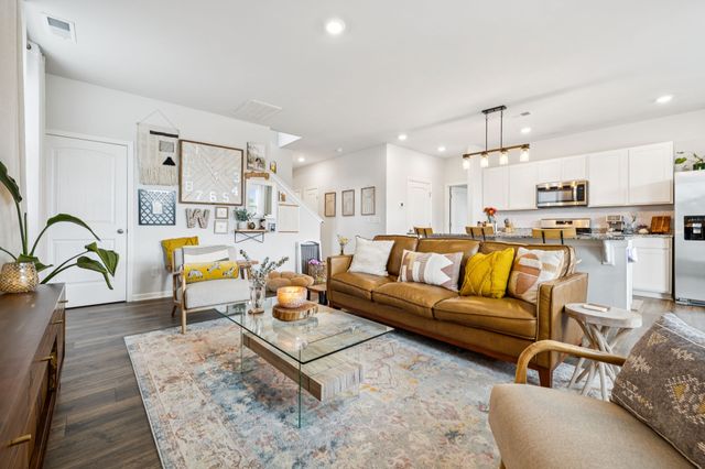 7360 Brady Ln, Antioch, TN 37013