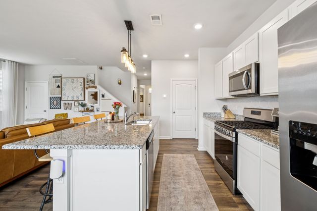 7360 Brady Ln, Antioch, TN 37013