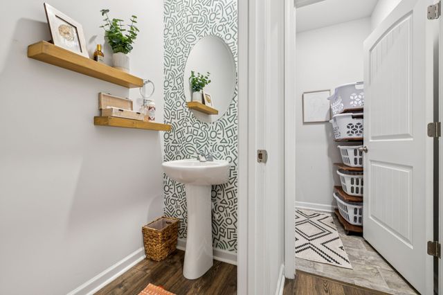 7360 Brady Ln, Antioch, TN 37013