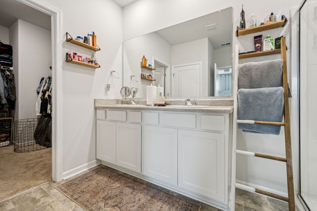 7360 Brady Ln, Antioch, TN 37013