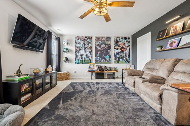 7360 Brady Ln, Antioch, TN 37013