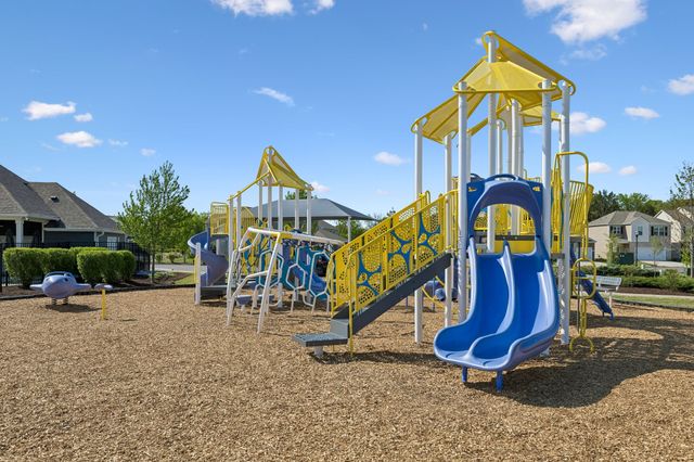 7360 Brady Ln, Antioch, TN 37013