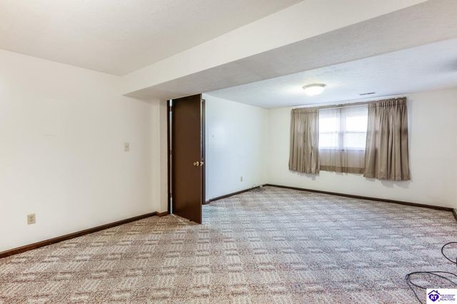 1465 Crestview Drive, Radcliff, KY 40160