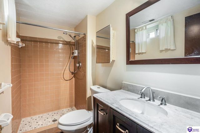 1465 Crestview Drive, Radcliff, KY 40160