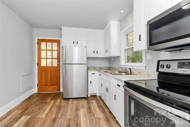 1415 Springwood Lane, Charlotte, NC 28210