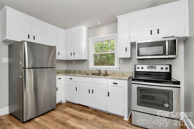 1415 Springwood Lane, Charlotte, NC 28210