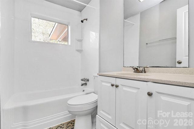 1415 Springwood Lane, Charlotte, NC 28210