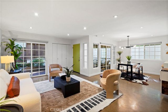 2364 Duane Street 7, Silver Lake, CA 90039