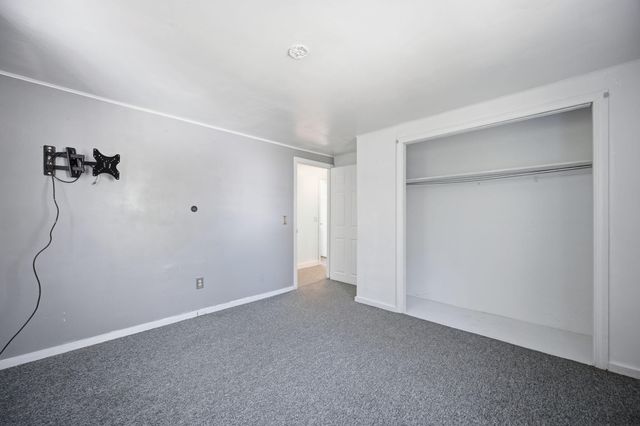 14 Saint Anns Lane, Falmouth, MA 02540