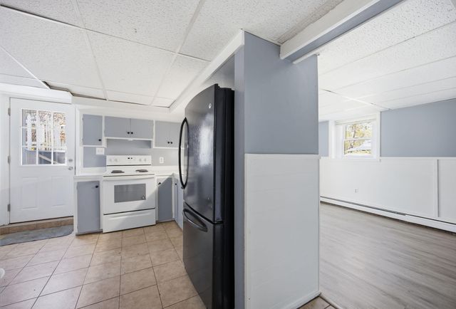 14 Saint Anns Lane, Falmouth, MA 02540