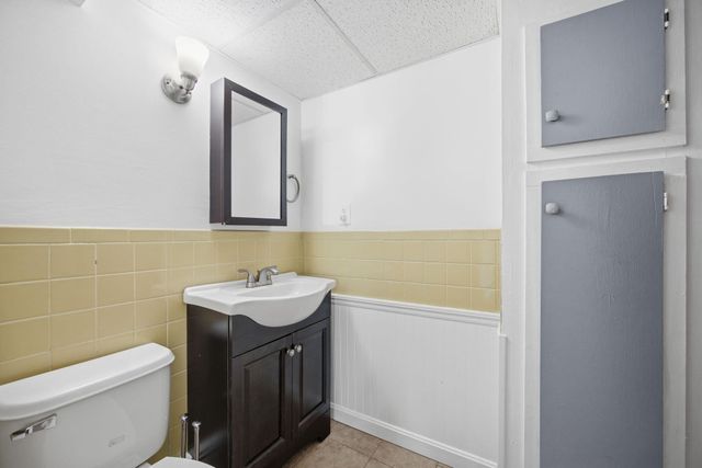 14 Saint Anns Lane, Falmouth, MA 02540