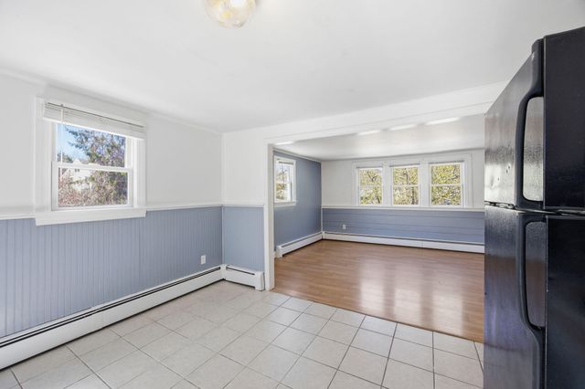 14 Saint Anns Lane, Falmouth, MA 02540