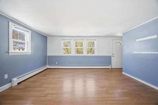 14 Saint Anns Lane, Falmouth, MA 02540