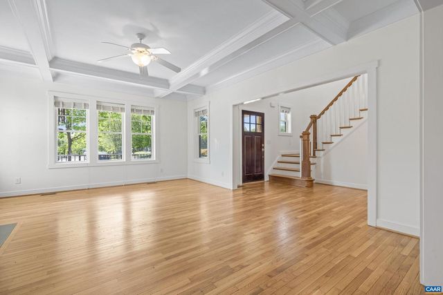 653 TYREE LN, Charlottesville, VA 22901