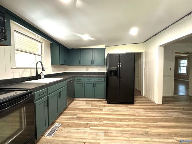 1110 10th Avenue SE, Decatur, AL 35603