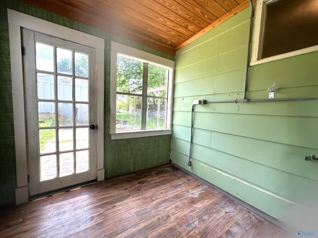 1110 10th Avenue SE, Decatur, AL 35603