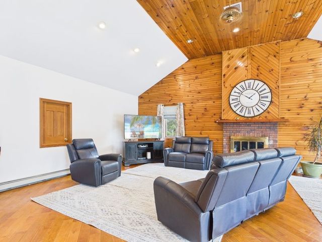 230 Curtis Corner Road, South Kingstown, RI 02879