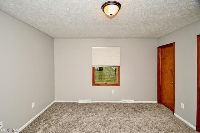 2391 Libra Circle SW, Canton, OH 44706