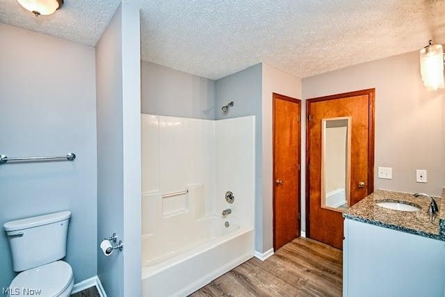 2391 Libra Circle SW, Canton, OH 44706