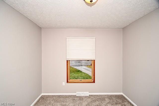 2391 Libra Circle SW, Canton, OH 44706